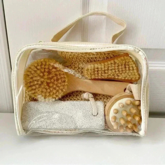 Wood & Winston Massage Bath Loofah Spa Gift Set - Picture 2 of 8